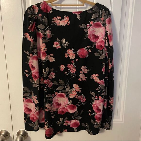 Maurice’s long sleeve floral top size 0X - Picture 2 of 3